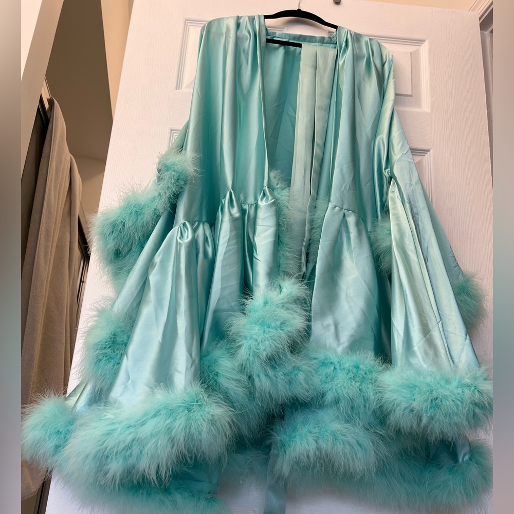 Gorgeous Mint Green Silky Robe with Feathers Plus Size